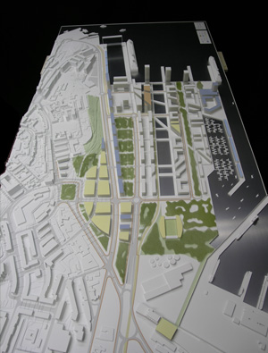 Maquetas: Centro comercial, pavilho multiusos e arranjo paisagstico. Margueira, Almada (figura 4)